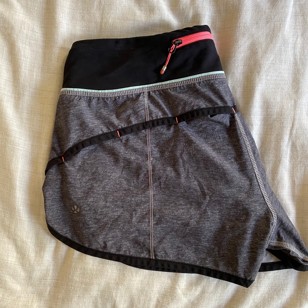 Women’s Lululemon running short